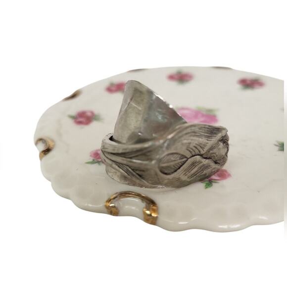 Etched Saddle Spoon Tulip Ring - Picture 2 of 5